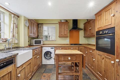 4 bedroom end of terrace house for sale, High Street, Berkhamsted