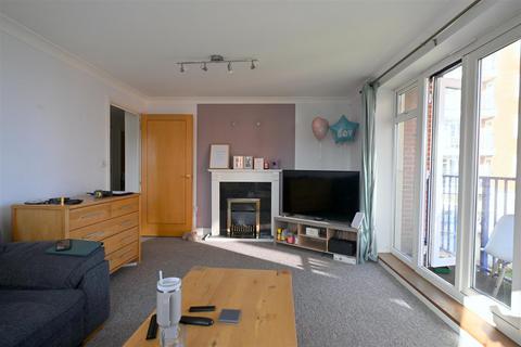 2 bedroom flat for sale, Barbuda Quay, Sovereign Harbour South, Eastbourne
