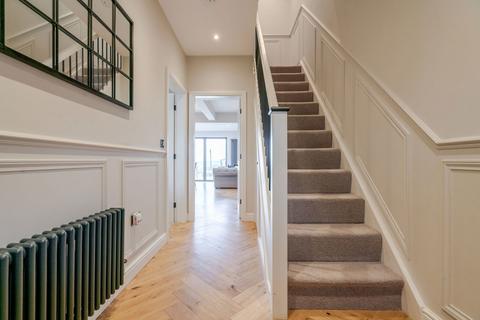 3 bedroom terraced house for sale, Krumlin Road, Halifax HX4