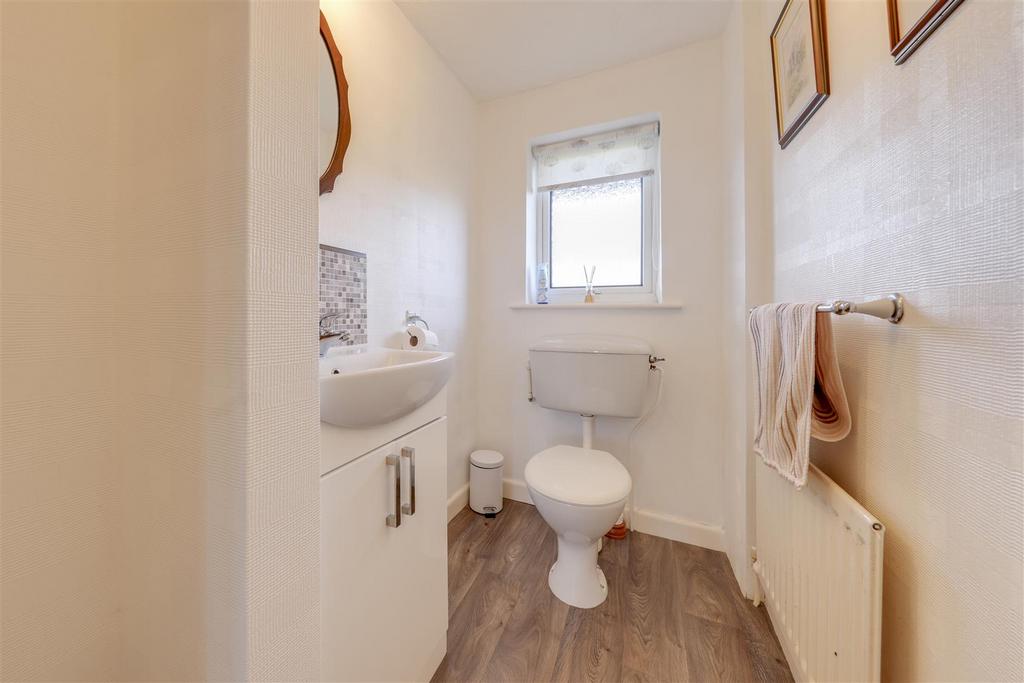WC / Clokas