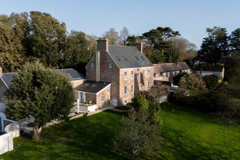 7 bedroom detached house for sale, Trinity