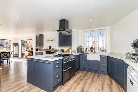 5 bedroom detached house for sale, London Road, Flimwell