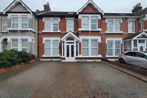 undefined, Aberdour Rd, Seven Kings, IG3 9SA