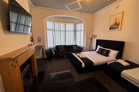 undefined, Holmfield Road, Blackpool FY2