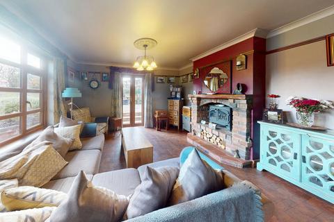 3 bedroom detached house for sale, Richardson Drive, Stourbridge DY8