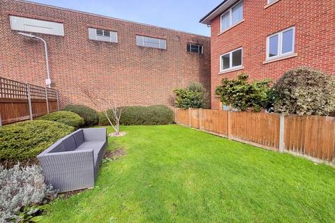 2 bedroom apartment for sale, Oldfield Lane North, Greenford