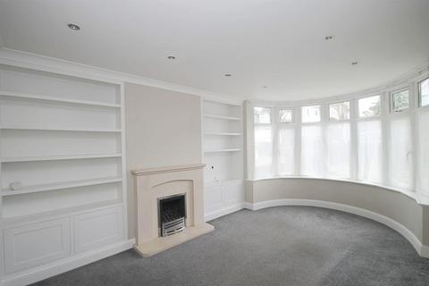 4 bedroom semi-detached house for sale, Ridding Lane, Greenford