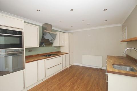 4 bedroom semi-detached house for sale, Ridding Lane, Greenford