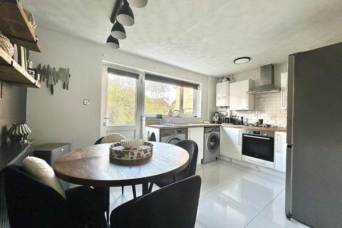 undefined, Miller Hill, West Hunsbury, Northampton NN4