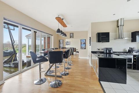 5 bedroom detached house for sale, Ferndown Way, Wychwood Park, Weston