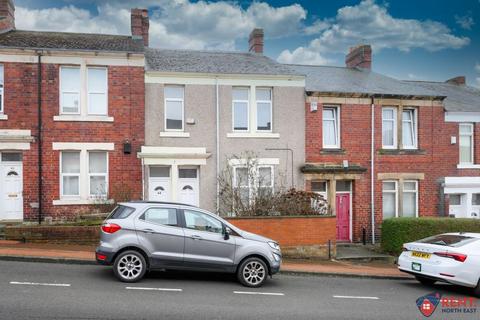 2 bedroom apartment to rent, Rayleigh Grove, Gateshead