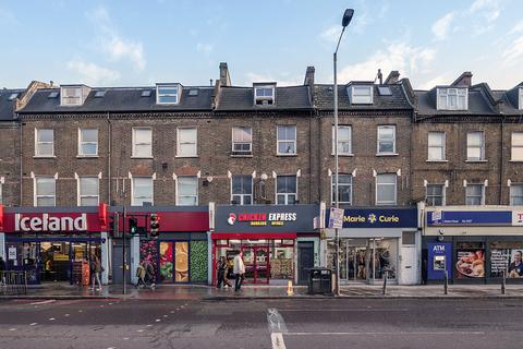 2 bedroom apartment for sale, Seven Sisters Road, London N4