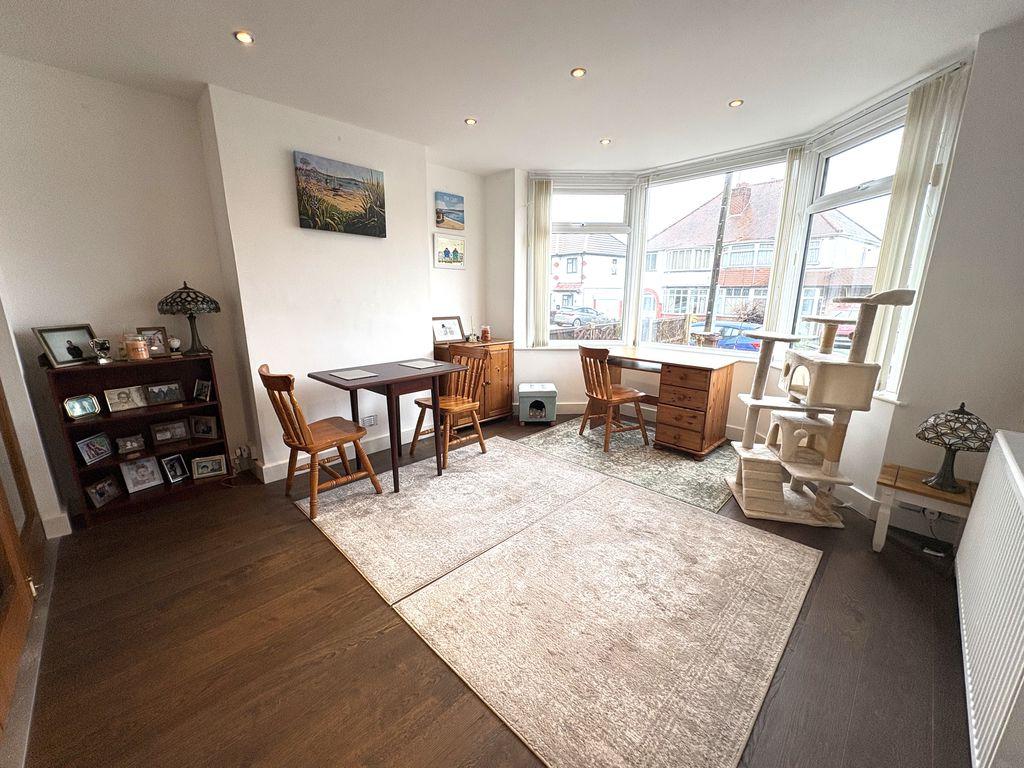 Sitting dining room