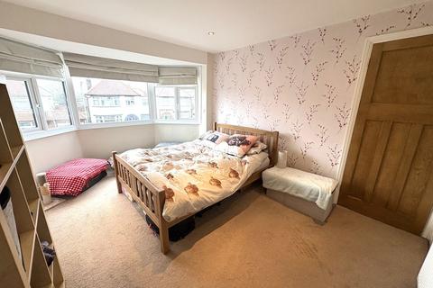 3 bedroom semi-detached house for sale, Ribbesford Avenue, Wolverhampton