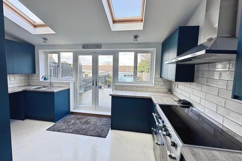 undefined, Bernard Close, Cuddington, Aylesbury