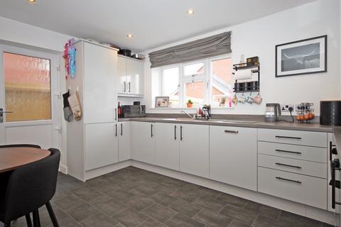 3 bedroom detached house for sale, Gwel Y Llan, Caernarfon, Gwynedd, LL55