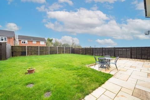undefined, Netherby Close, Tring