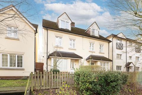 4 bedroom semi-detached house for sale, Babington Road, Aylesbury