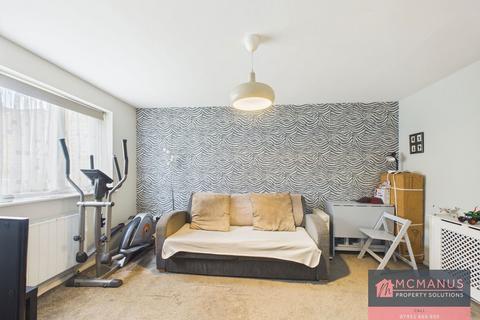 1 bedroom flat for sale, Prestatyn Close, Stevenage SG1