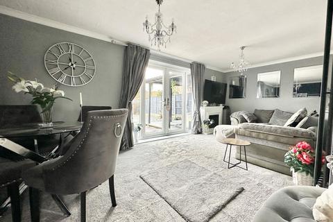 3 bedroom terraced house for sale, Maple Avenue, Leicester, LE3