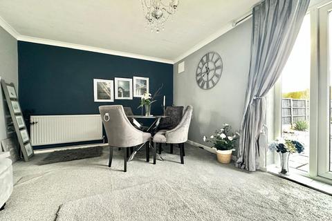 3 bedroom terraced house for sale, Maple Avenue, Leicester, LE3