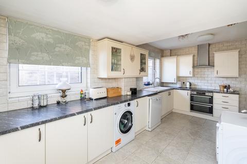 3 bedroom detached bungalow for sale, Hillside Gardens, Brockham
