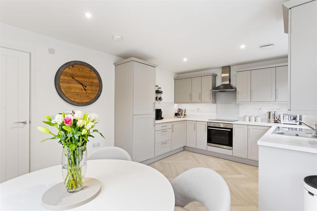 2 Crawford Drive 14.jpg