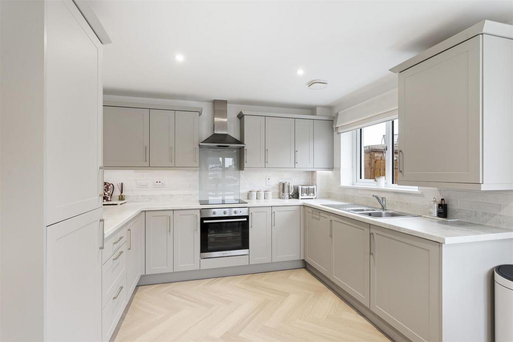 2 Crawford Drive 16.jpg