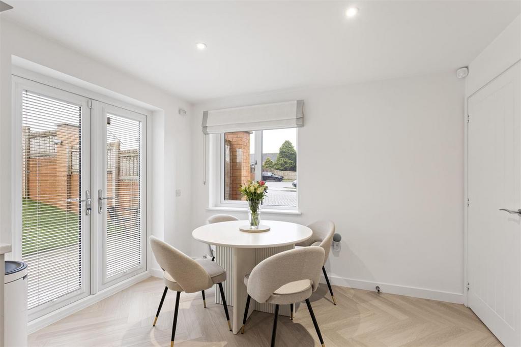 2 Crawford Drive 18.jpg
