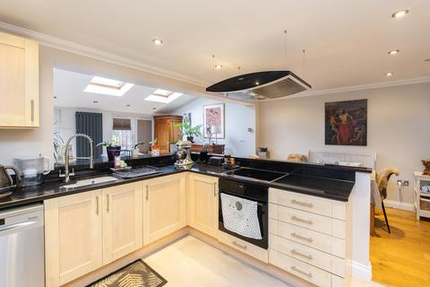 undefined, Westlees Close, North Holmwood