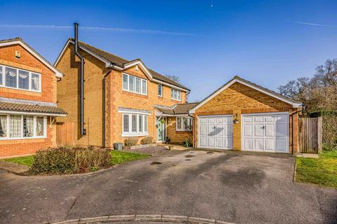 4 bedroom detached house for sale, Lakeside Gardens, Havant