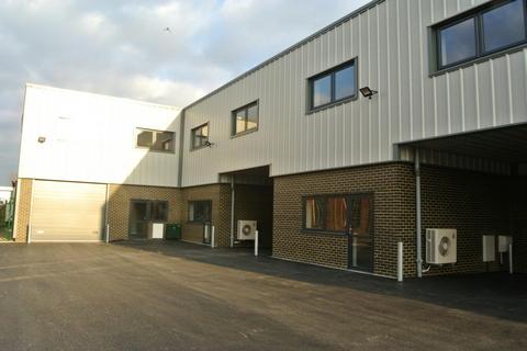 Warehouse to rent, 34 Central Ave West Molesey KT8 2QZ