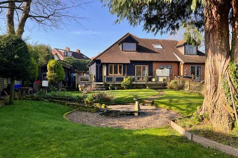 3 bedroom house for sale, Walton on the Hill