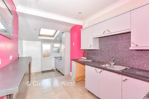 4 bedroom terraced house for sale, Compton Road, Portsmouth, Hampshire