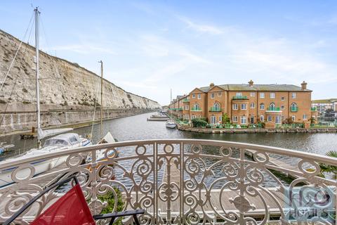 2 bedroom apartment for sale, Mariner's Quay, Brighton Marina Village, Brighton