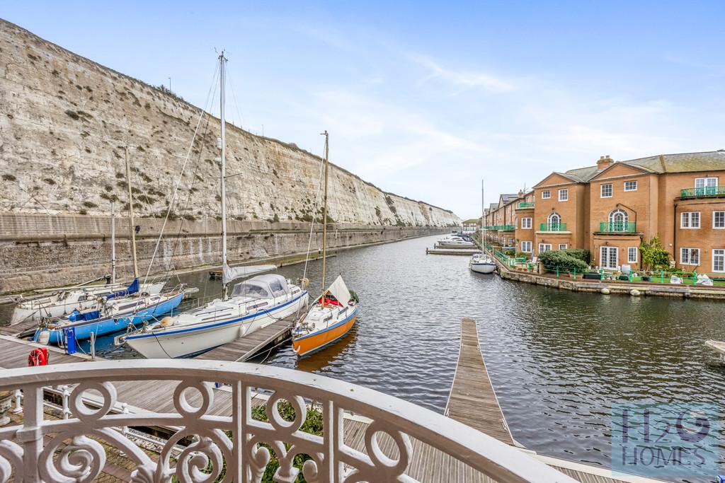 Mariners Quay, 11-009