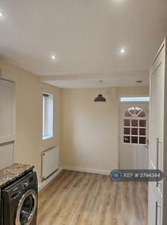 undefined, West Avenue, Honley, Holmfirth, HD9