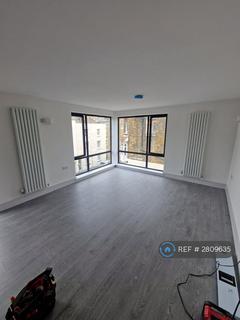 2 bedroom flat to rent, King St, Ramsgate, CT11