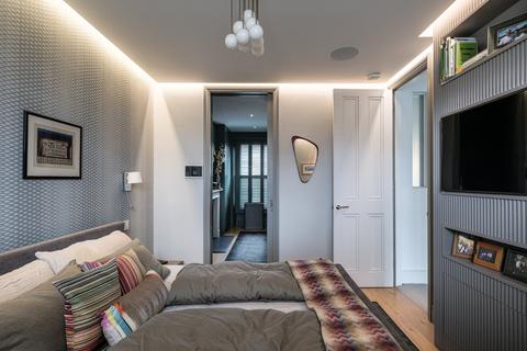 3 bedroom terraced house for sale, Ripplevale Grove, Barnsbury, Islington, London