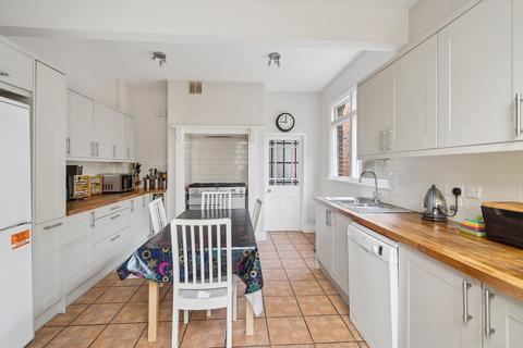 undefined, Bushey Grove Road, Bushey, WD23