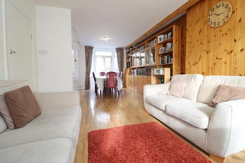 5 bedroom semi-detached house for sale, Edgware HA8