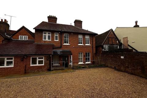 Retail property (high street) to rent, 92 High St Great Missenden HP16 0AN