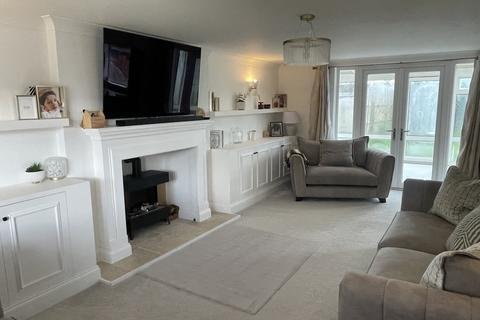 5 bedroom detached house for sale, Benson Close, Doddington Park
