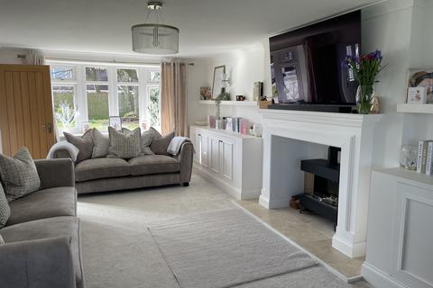 5 bedroom detached house for sale, Benson Close, Doddington Park