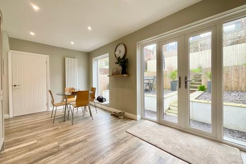 3 bedroom semi-detached house for sale, Glanwern Avenue, Newport NP19