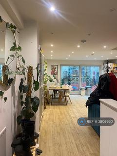 1 bedroom in a house share to rent, Artisan Mews, London, NW10