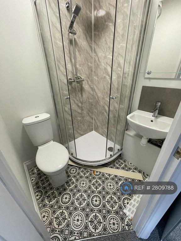 Room 2 En-Suite