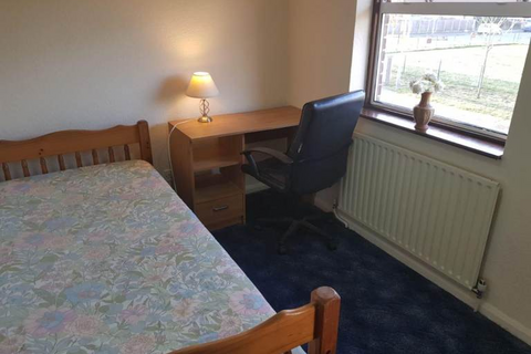 1 bedroom in a house share to rent, Fir Tree Avenue, West Drayton UB7