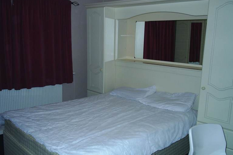 1 bedroom in a house share to rent, Maygoods Green, Uxbridge UB8