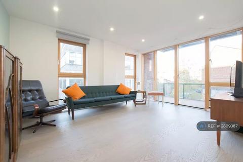 3 bedroom flat to rent, Basin Mill Apartments, London, E2